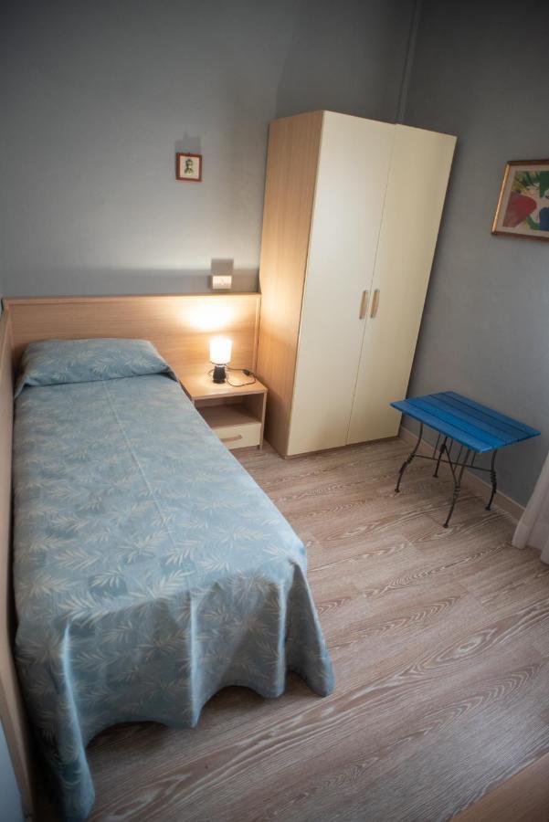רוסולינה מארה Hotel Umberto מראה חיצוני תמונה