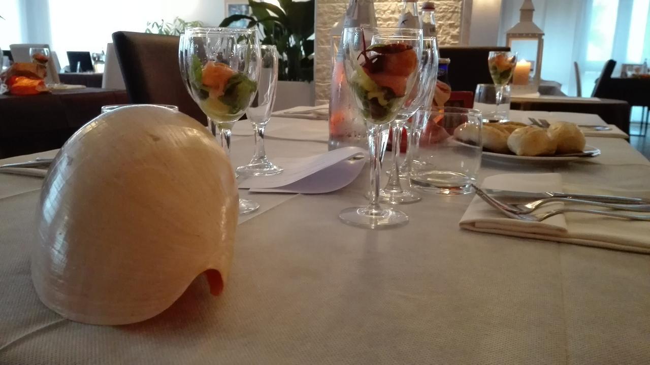 רוסולינה מארה Hotel Umberto מראה חיצוני תמונה
