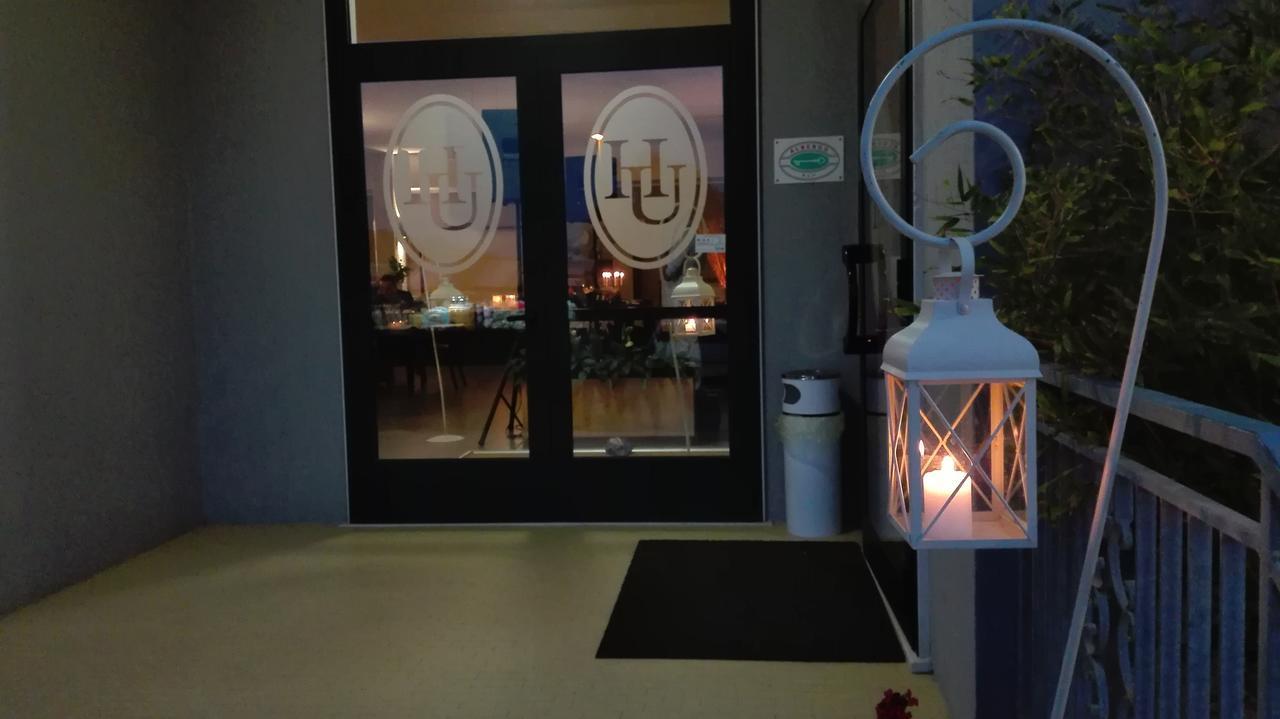 רוסולינה מארה Hotel Umberto מראה חיצוני תמונה